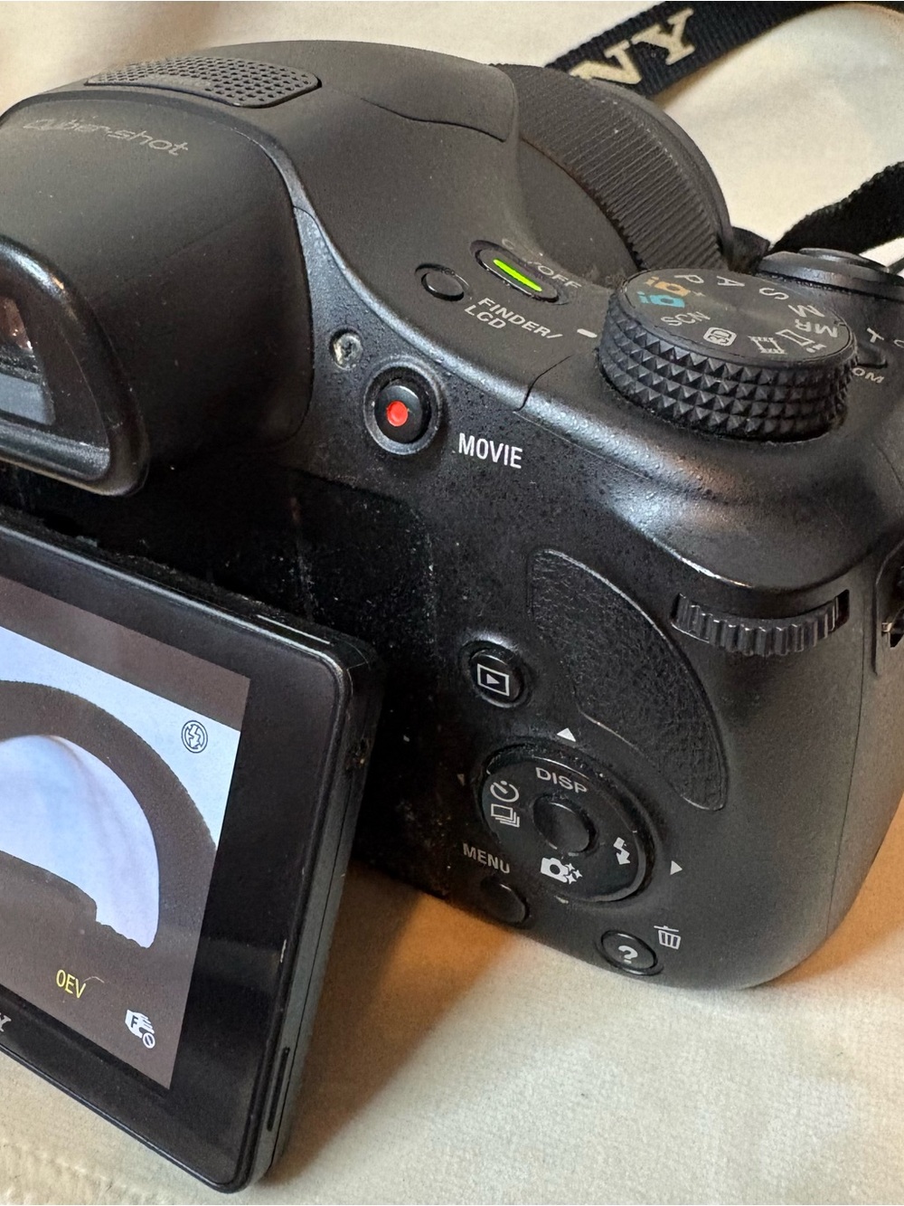 Sony Cybershot dsc-hx300 with case and charger.